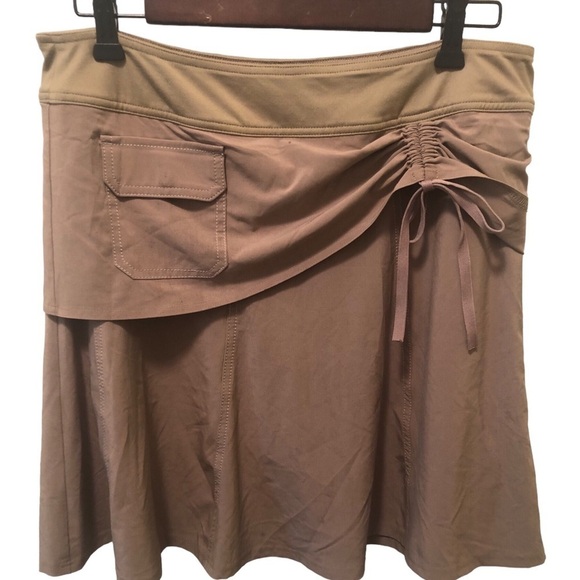 Athleta Wherever Skort Skirt Beige 12 Cinched Waist Pockets Stretch Knit Flare - Picture 1 of 8